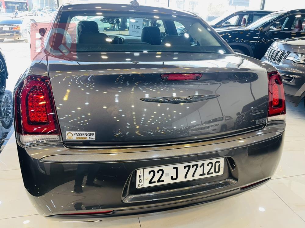 کرایسلەر 300